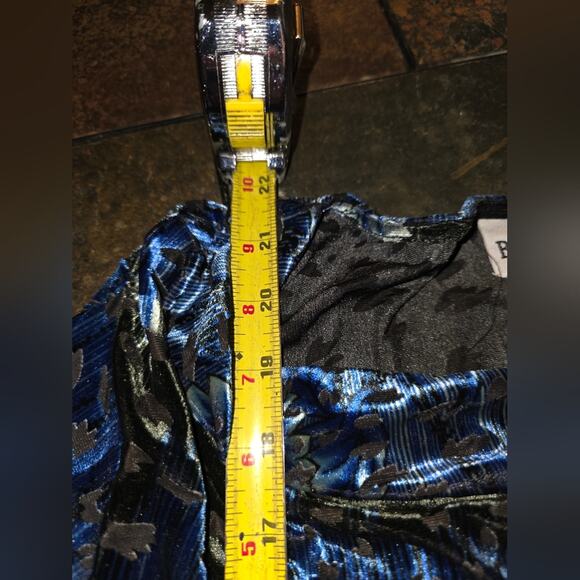 Vtg Y2K Floral Burn Out Velvet Long Sleeve Cowl Neck Blouse Sz XSP WhimsiGoth - Picture 4 of 6